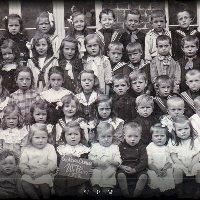 L'école de Wellin en 1914