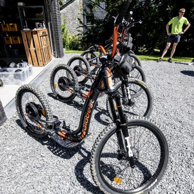 Rémi Denoiseux : Avinturi